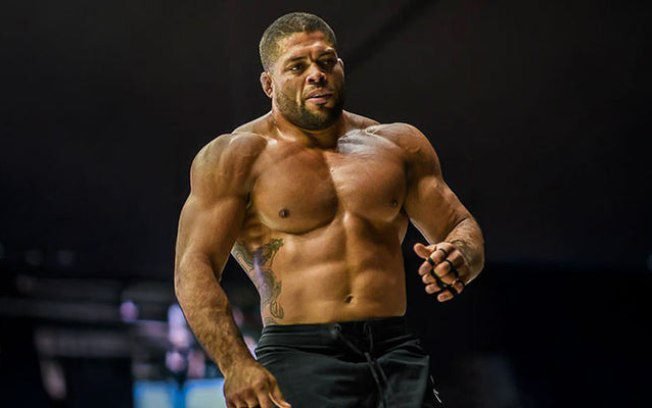 Lutador brasileiro é acusado de assédio sexual nos EUA