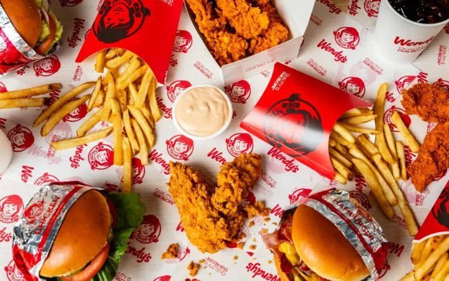 Rede de fast-food anuncia fechamento de centenas de lojas