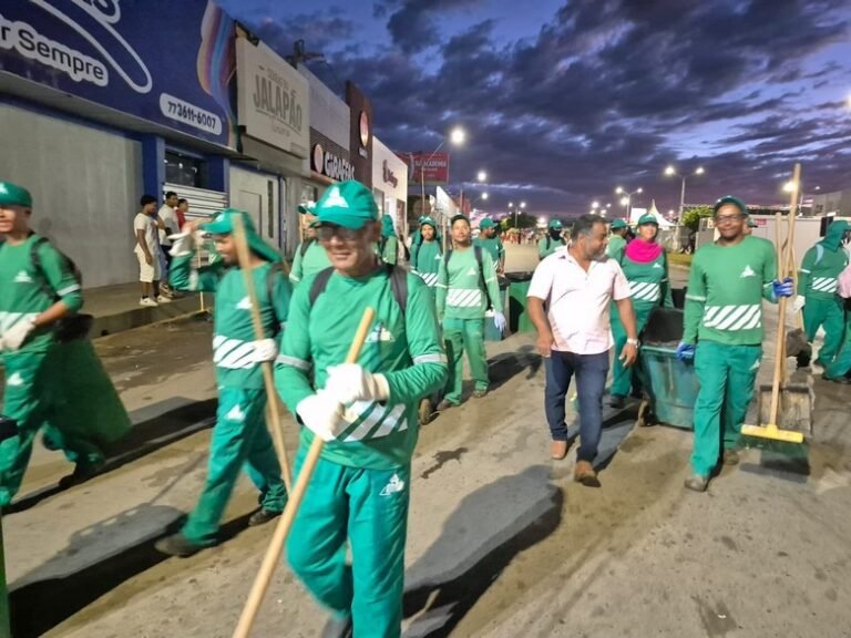 Barreiras Folia: Para a cidade ficar em harmonia, chama o Bloco da Limpeza que contagia