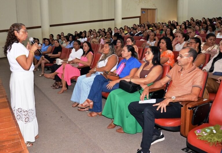 Formação continuada fortalece estímulos na primeira infância nas creches de Barreiras