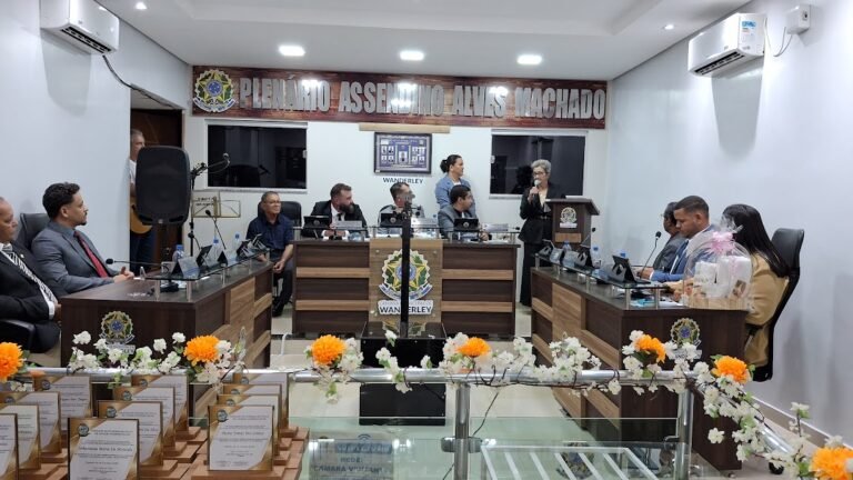 Wanderley: Câmara Municipal realiza sessão solene de entrega do Título de Cidadão Wanderleense