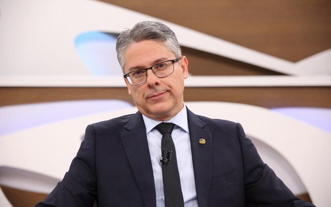 Relator da CPI detalha crime organizado em caso Master