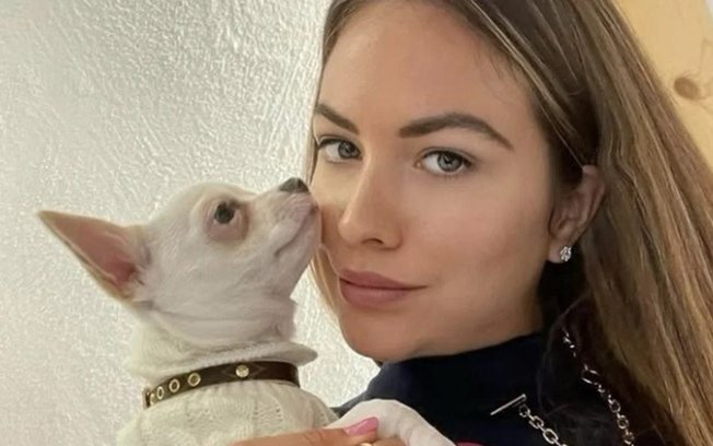 Modelo vítima de feminicídio tem cabeça arrancada em túmulo