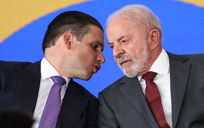 Fim da escala 6×1: governo deve mandar PL à Câmara até quarta