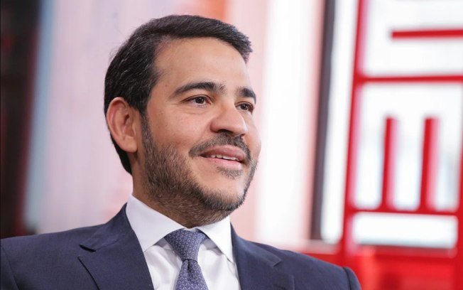 Relator apresenta parecer favorável à indicação de Messias ao STF