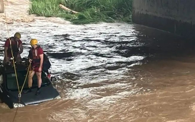 Encontrado corpo de mulher que teve carro arrastado em temporal