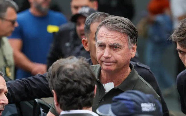 PGR autoriza Bolsonaro a fazer cirurgia noombro