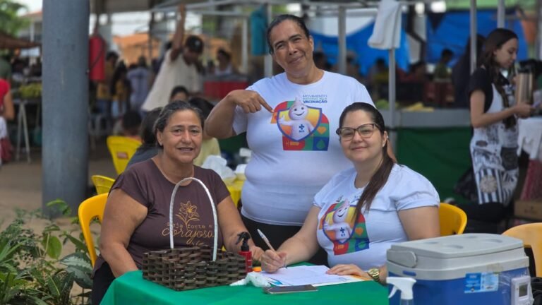 VACINAÇÃO CONTRA A GRIPE NA FEIRA DE WANDERLEY!
