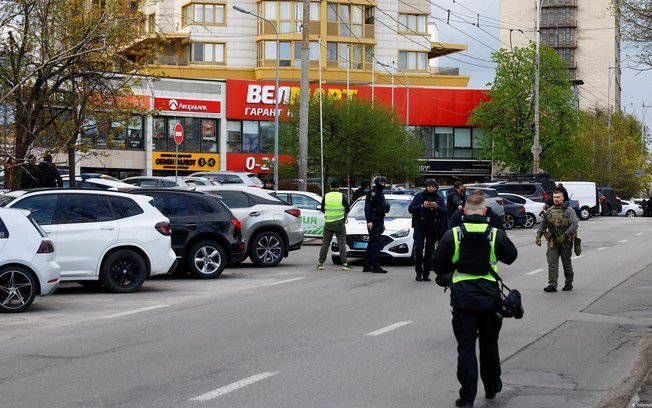 Ataque a tiros deixa ao menos 6 mortos em Kiev
