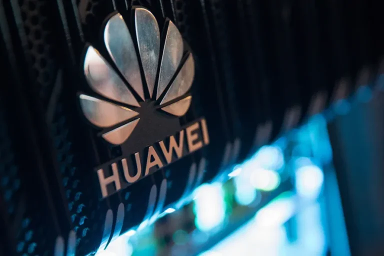 Huawei propõe novo caminho para desenvolver chips em meio a sanções dos EUA