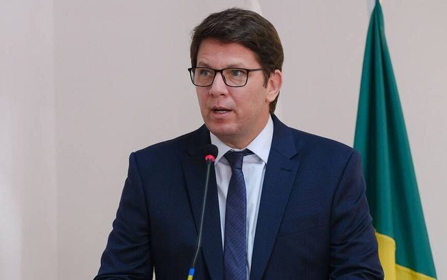 STF apura denúncia de envio de emendas afilme sobre Bolsonaro
