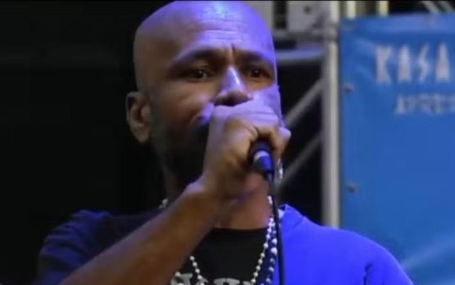 Rapper Emmanuel 7Linhas é morto a tiros em trabalho social