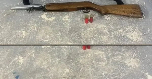 PMBA RETIRA ARMAS ILEGAIS DAS RUAS DE LUÍS EDUARDO MAGALHÃES DURANTE OPERAÇÃO FALCÃO