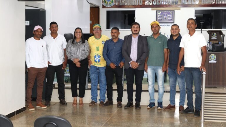Esporte em Ação: Wanderley-BA dá o pontapé inicial para a nova Seleção Municipal em reunião histórica na Câmara