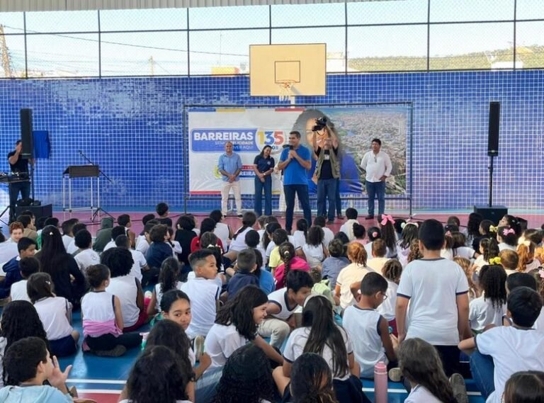 Prefeitura de Barreiras inaugura ampliação da Escola Dr. Othoniel Gomes de Andrade e entrega cobertura de quadra no Novo Horizonte
