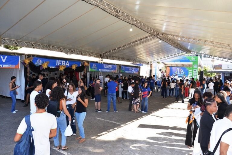 Barreiras abre oficialmente a 9ª FLIB com celebração à diversidade cultural e incentivo à leitura
