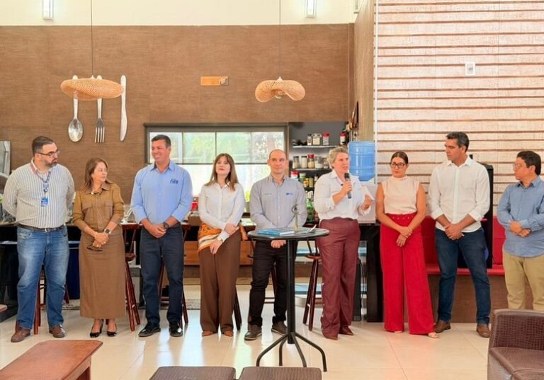 Dia da Indústria: Setor produtivo entrega ao prefeito proposta de incentivo à industrialização e geração de empregos em Barreiras