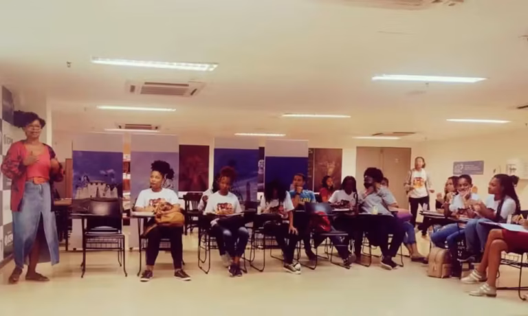 Organização oferece curso gratuito de preparação para o Enem em Salvador; saiba como se inscrever