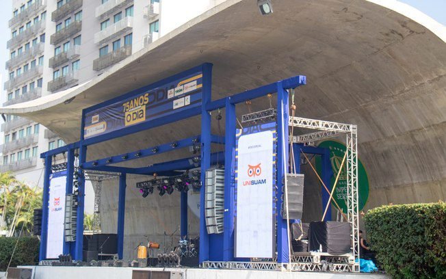 Público comemora em festa de 75 anos do Jornal O Dia