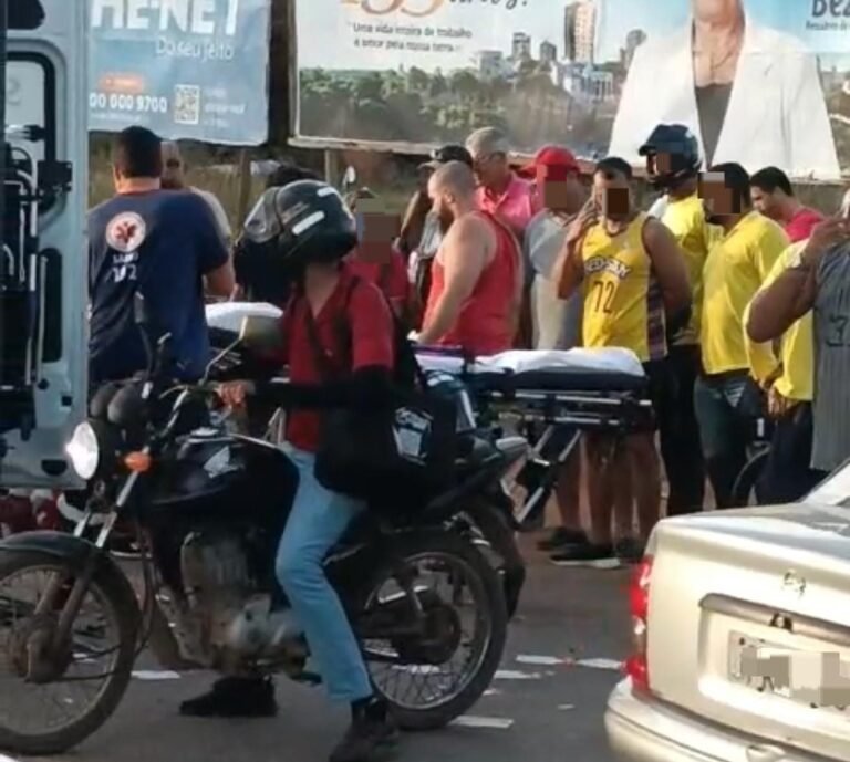 BARREIRAS: MOTOQUEIRO MORRE EM GRAVE ACIDENTE E CICLISTA FICA FERIDO NO BAIRRO VILA RICA