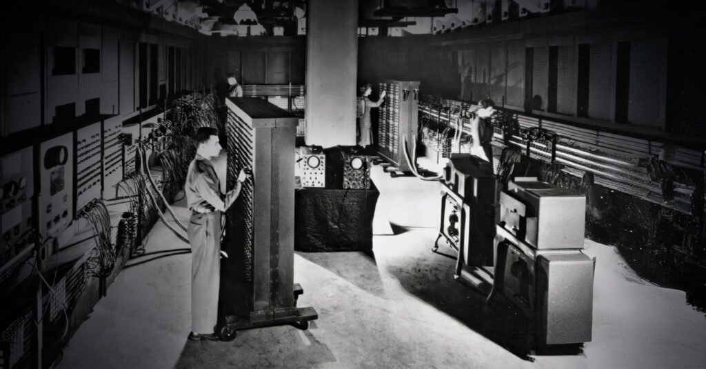 Eniac, o primeiro computador, em 1946: início do período de convivência (e dependência) do homem com a tecnologia