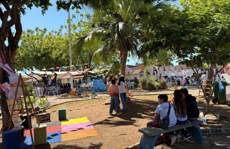 Sarau Literário reúne mais de 300 estudantes e comunidade em celebração à literatura, arte e sustentabilidade