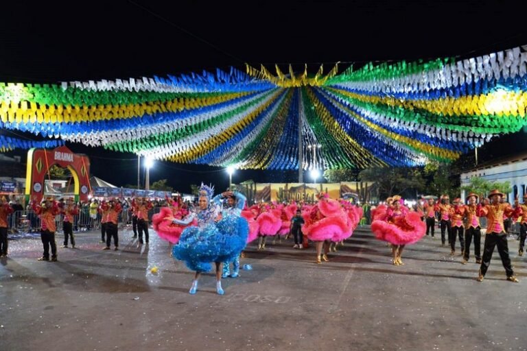 Festival Oeste Junino marca encerramento do Arraiá Cultural São João de Barreiras e mostra a força da tradição nordestina