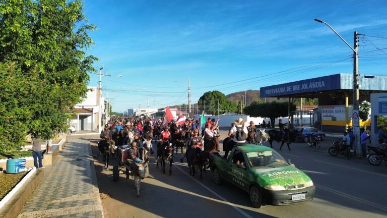 3ª Cavalgada Raízes reúne centenas de pessoas em Brejolândia e celebra tradição sertaneja