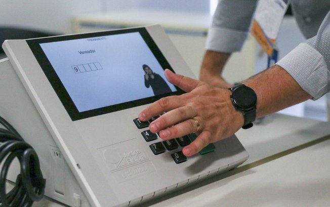 TSE anuncia distribuição do fundo eleitoral entre 30 partidos