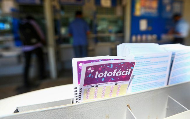 Lotofácil acumula e deve sortear R$ 15 milhões nesta terça (21)