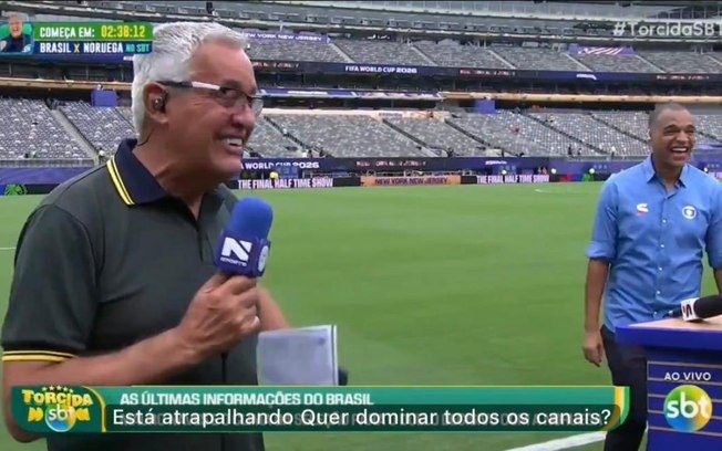 Denílson ganha bronca ao vivo durante jogo do Brasil na Copa