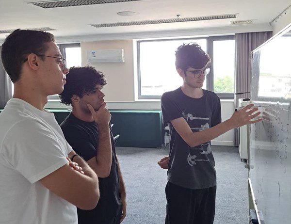 Sem férias: seis estudantes brasileiros vão à China para disputar Olimpíada Internacional de Matemática