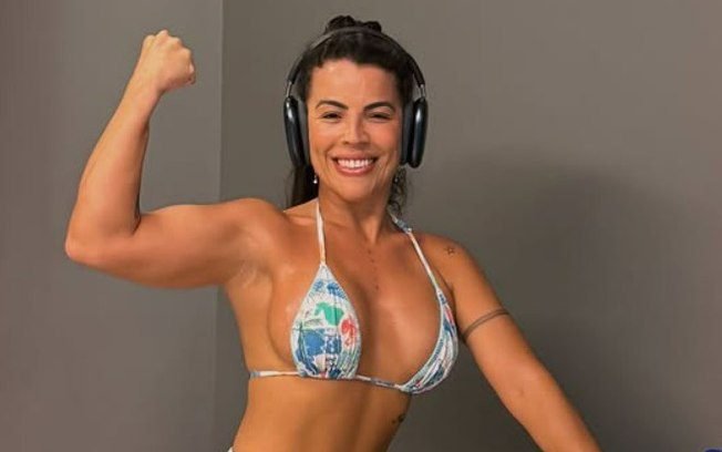 Miss Bumbum Rosana Ferreira revela encontro com homem trans