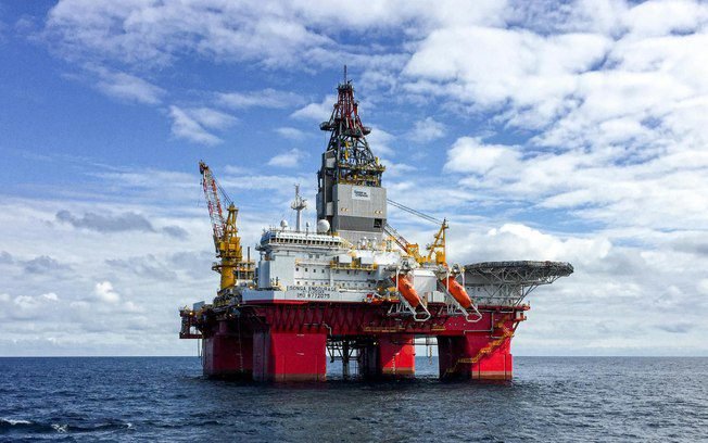 Justiça suspende imposto de exportação de 12% sobre petróleo
