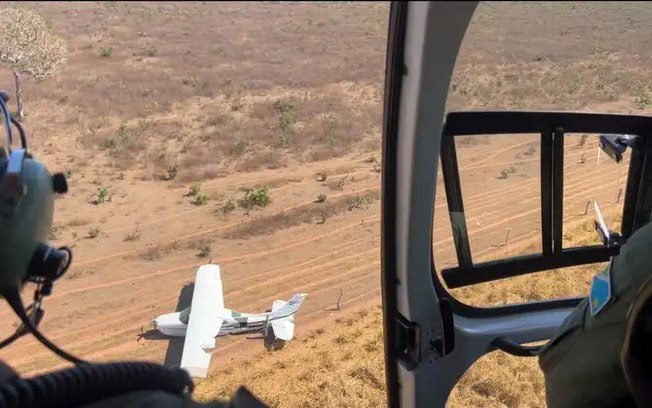 FAB intercepta aeronave suspeita vinda da Bolívia