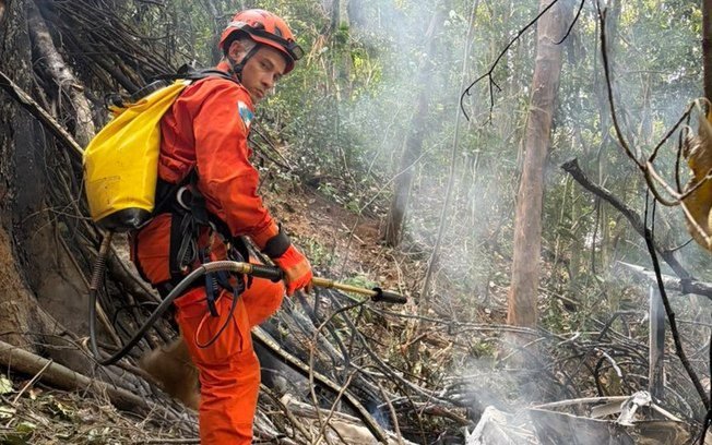 Colombianas mortas na queda de helicóptero eram avó, mãe e filha
