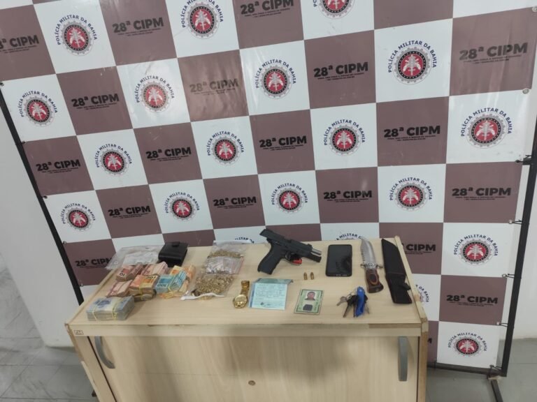 PMBA APREENDE ARMA DE FOGO E RECUPERA OBJETOS ROUBADOS EM MUQUÉM DO SÃO FRANCISCO