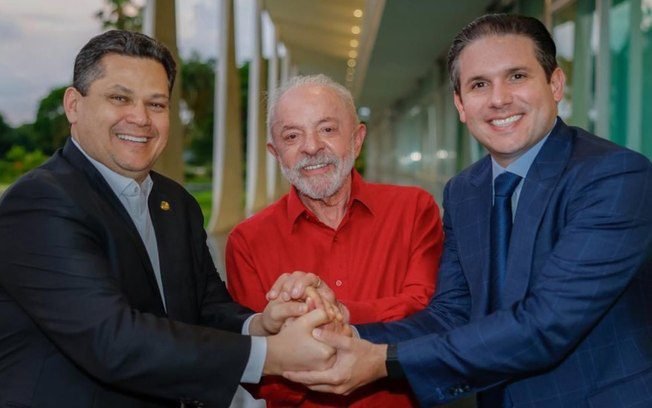Lula recebe presidentes da Câmara e do Senado após reeleição