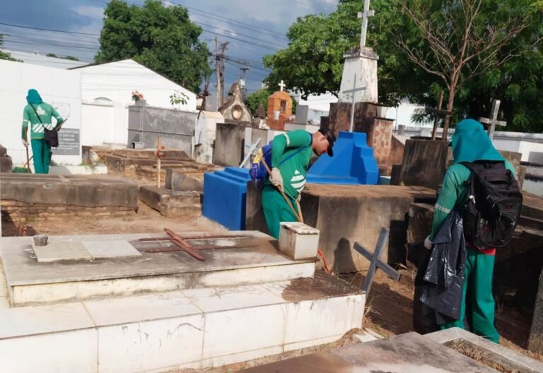 Com a proximidade do Dia de Finados, Prefeitura de Barreiras intensifica manutenção dos cemitérios