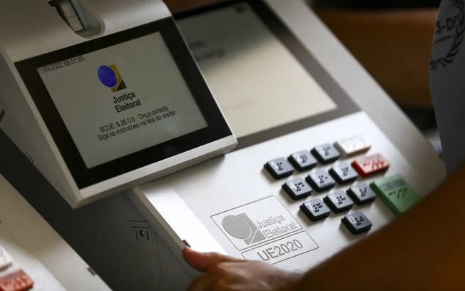Relatório aponta fraude nas eleições, mas distorce dados do TSE