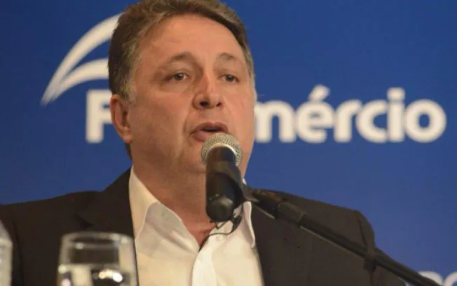 TSE autoriza Garotinho a retomar campanha ao governo do Rio